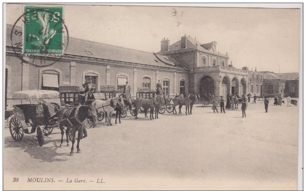 MOULINS. La Gare - Moulins