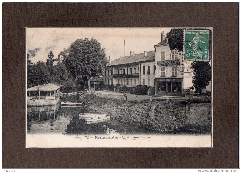 CPA  --  DPT 41  --  ROMORANTIN  --  QUAI  SAINT - ETIENNE  --  ANIMEE  DEVANT  LES  BATEAUX........ - Romorantin