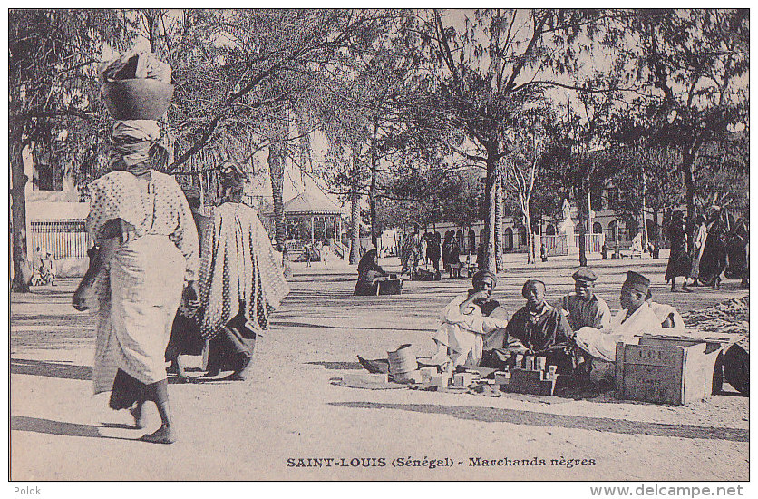 Au - Cpa Sénégal - Saint Louis - Marchands Nègres  (précurseur) - Sénégal