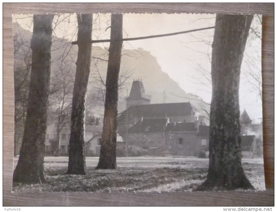 SALINS LES BAINS (39). L´EGLISE St MAURICE Et LE FORT BELIN . ANNEE 1959 - Andere & Zonder Classificatie