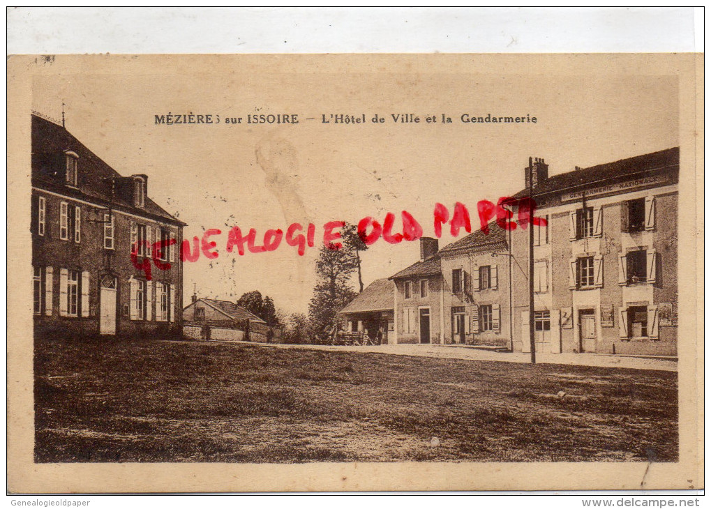 87 - MEZIERES SUR ISSOIRE - MEZIERE - L' HOTEL DE VILLE ET LA GENNDARMERIE - Meziere Sur Issoire