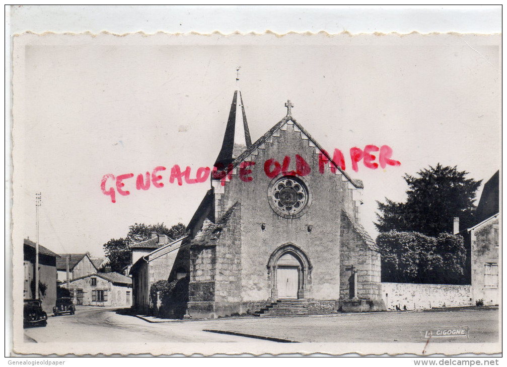 87 - MEZIERES SUR ISSOIRE - MEZIERE - PLACE DE L' EGLISE-  1954 - Meziere Sur Issoire