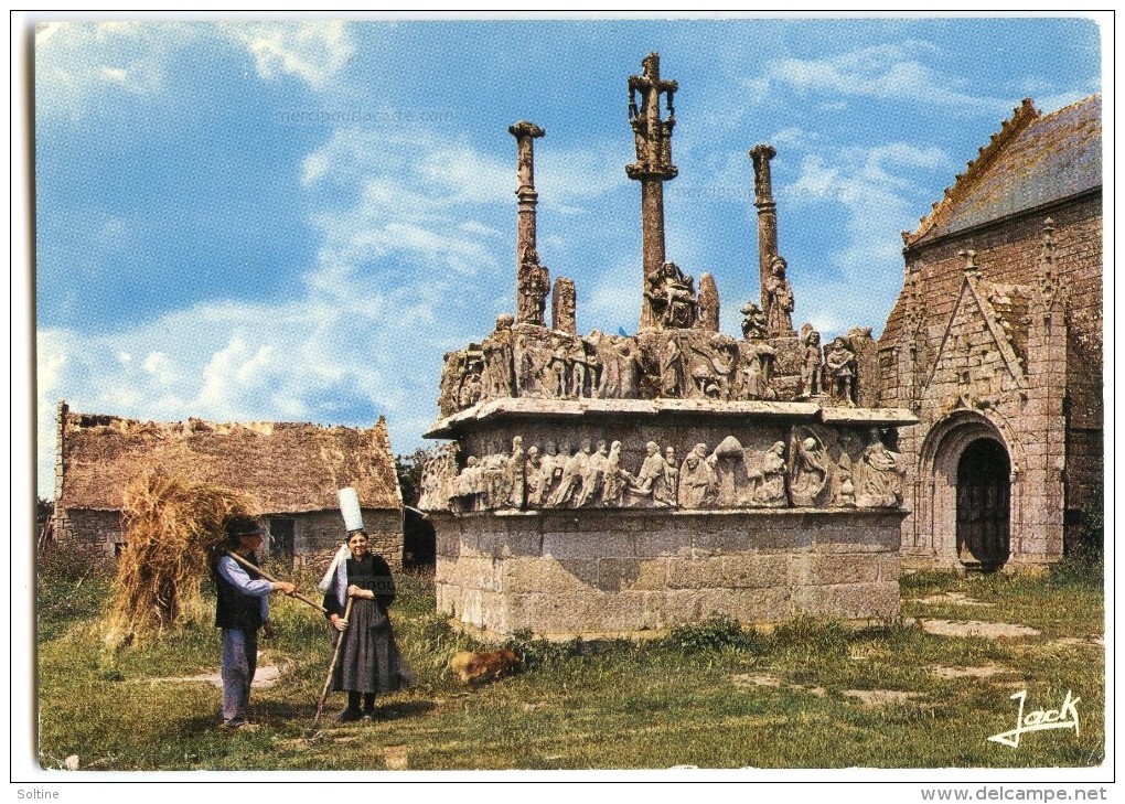 Bretagne - Calvaire De Tronoën 15e Siècle - Le Plus Ancien Des Calvaires Bretons - écrite Et Timbrée - 2 Scans - Bretagne