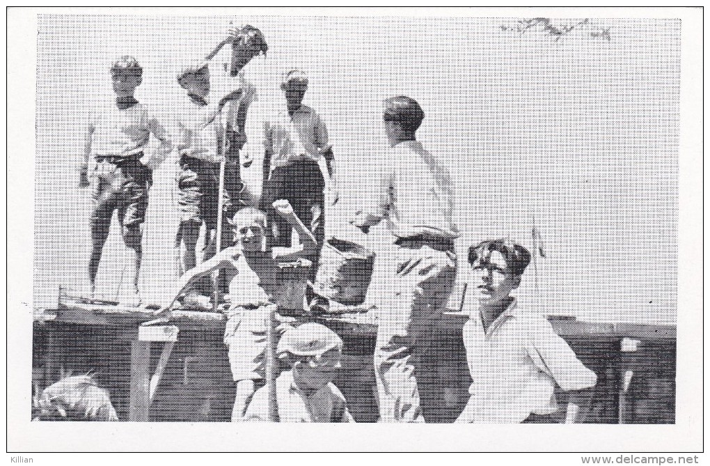 Vence Ecole Freinet On Construit L'auberge De Jeunesse( Rare) - Vence