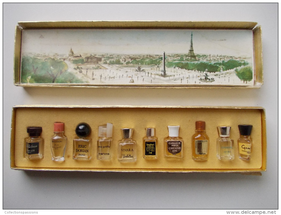 - Coffret De 10 Flacons De Parfum. Les Meilleurs Parfums De Paris - - Non Classificati