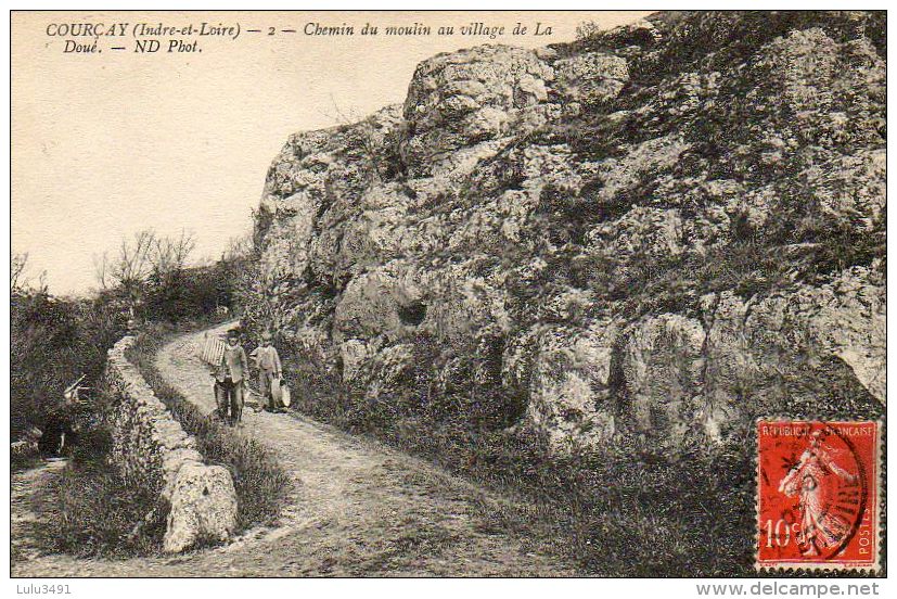 CPA- Environs De COURCAY (37) - Vue Du Chemin Du Moulin Au Village De La Doué En 1907 - Autres & Non Classés