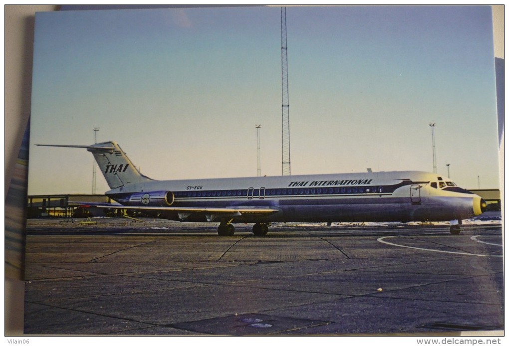 THAI  DC 9 41   OY KGG           COLLECTION VILAIN N° 887 - 1946-....: Moderne