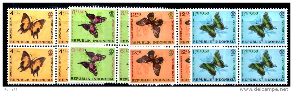 U104 - INDONESIA  , Papillons Farfalle   Yvert Serie 359/362 Quartine Ripiegate ***  MNH Integre - Indonesia