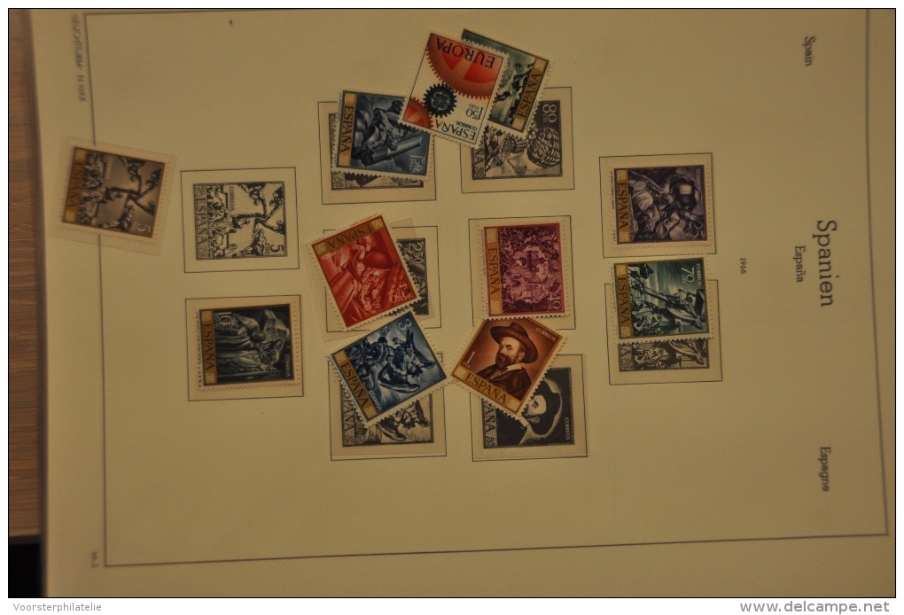 COLLECTION SPAIN ESPANA FROM 1966-1975 WITH LOTS OF COMPLETE SERIES MNH ** POSTFRIS - Otros & Sin Clasificación