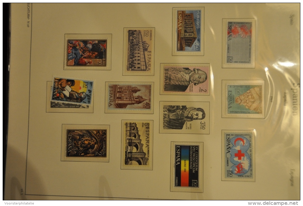 COLLECTION SPAIN ESPANA FROM 1966-1975 WITH LOTS OF COMPLETE SERIES MNH ** POSTFRIS