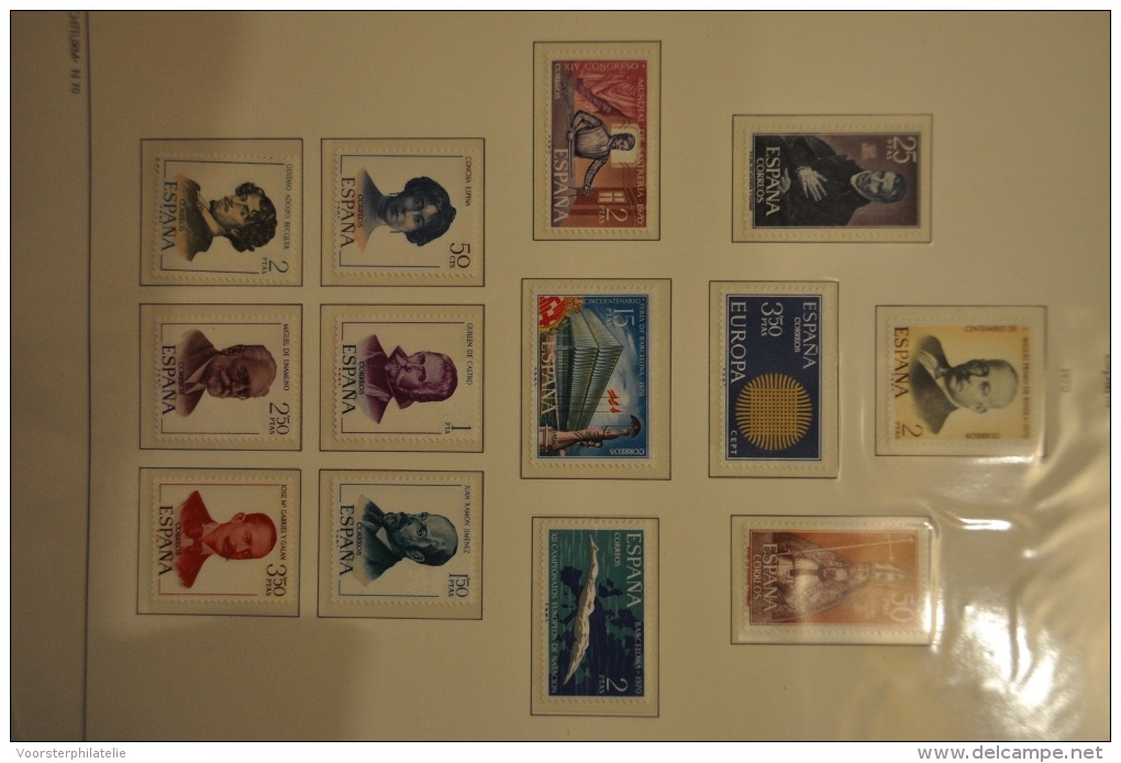 COLLECTION SPAIN ESPANA FROM 1966-1975 WITH LOTS OF COMPLETE SERIES MNH ** POSTFRIS