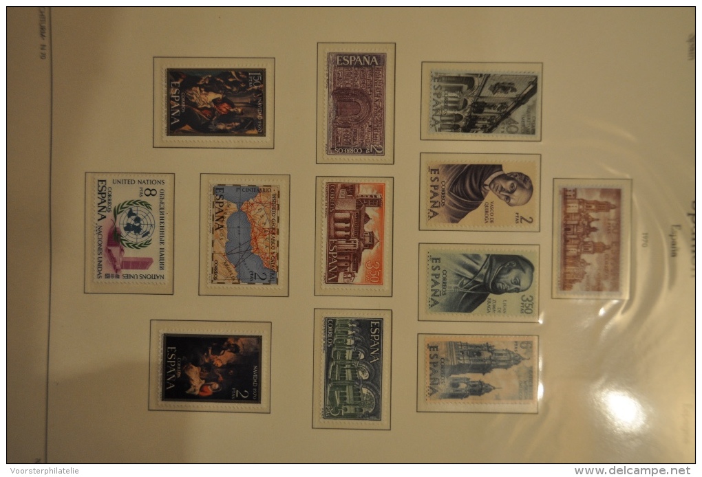 COLLECTION SPAIN ESPANA FROM 1966-1975 WITH LOTS OF COMPLETE SERIES MNH ** POSTFRIS