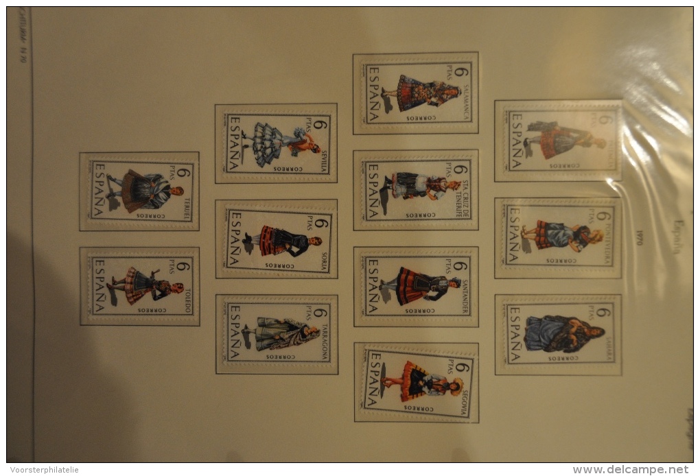 COLLECTION SPAIN ESPANA FROM 1966-1975 WITH LOTS OF COMPLETE SERIES MNH ** POSTFRIS