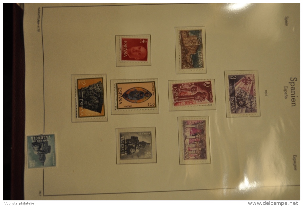 COLLECTION SPAIN ESPANA FROM 1966-1975 WITH LOTS OF COMPLETE SERIES MNH ** POSTFRIS