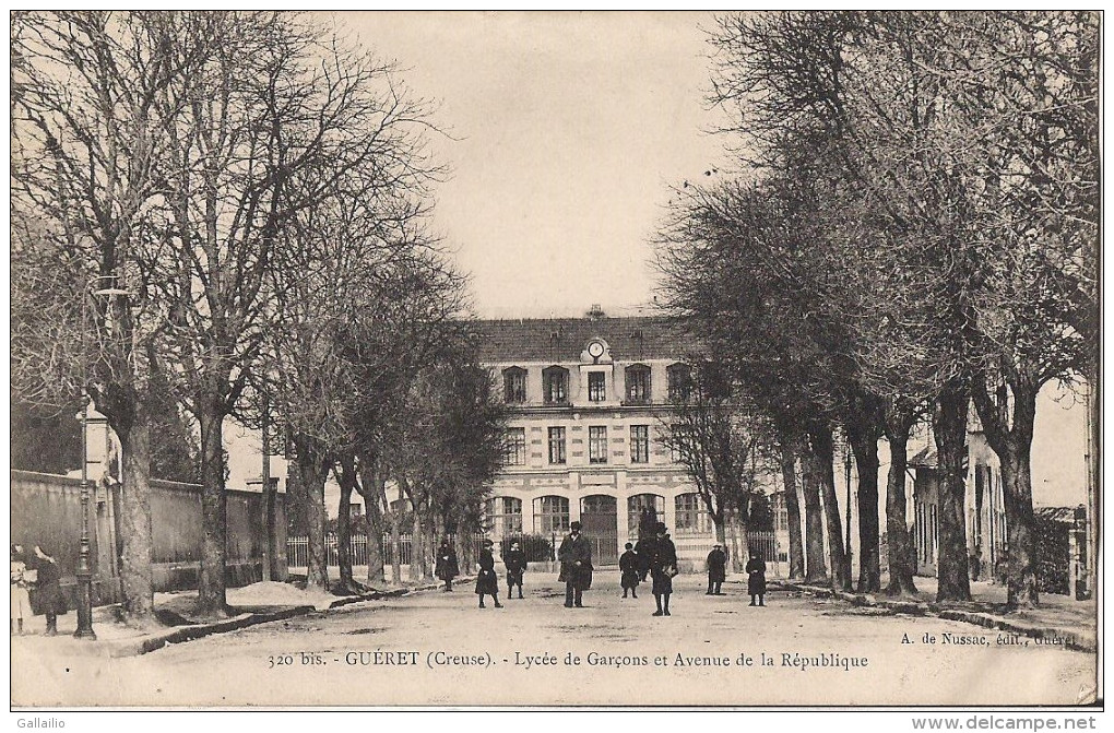 GUERET LYCEE DE GARCONS ET AVENUE DE LA REPUBLIQUE CPA ANIMEE - Guéret