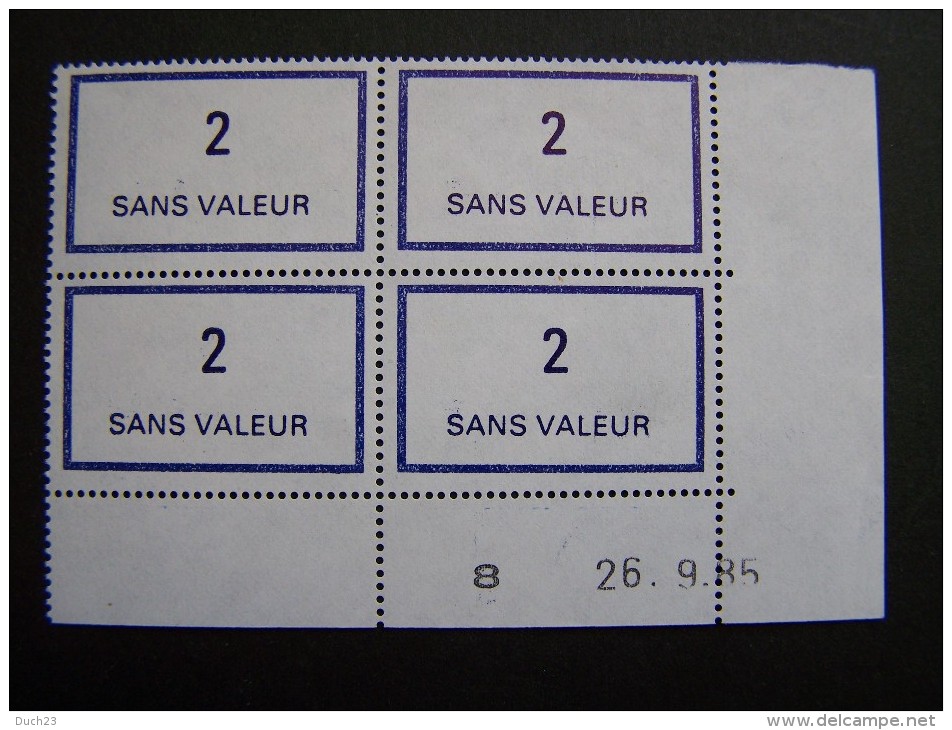 FICTIFS NEUF ** N°F215 SANS CHARNIERE (FICTIF F 215) COIN DATE DU 26.9.85 INDICE 1 - Ficticios