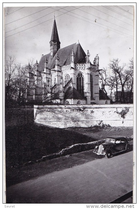 CHAMPIGNY Sur VEUDE - Curieuse Carte Photo  De Chapelle . Peut être Un Document De Presse. - Champigny-sur-Veude