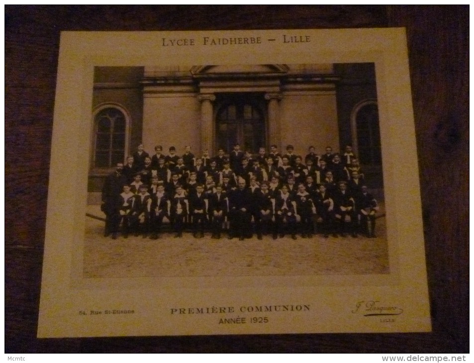 1 Photo  De Communion  Collée Sur Carton - Lycée Faidherbe - Lille - 1ere Communion Année 1925 -   6 Scans - Andere & Zonder Classificatie