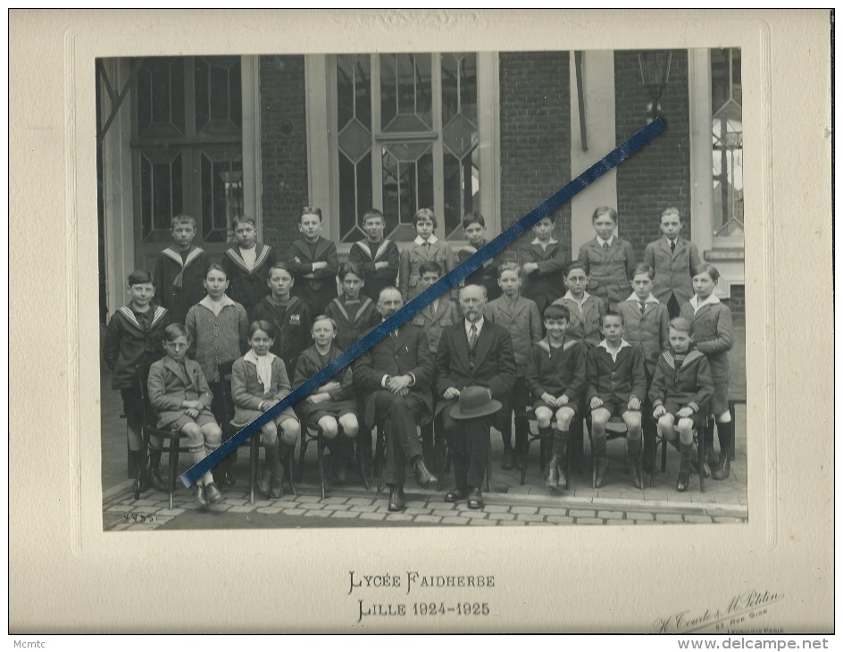 1 Photo  De Classe D´école  Collée Sur Carton - Lycée Faidherbe - Lille -  1924-1926  - 4 Scans- - Andere & Zonder Classificatie