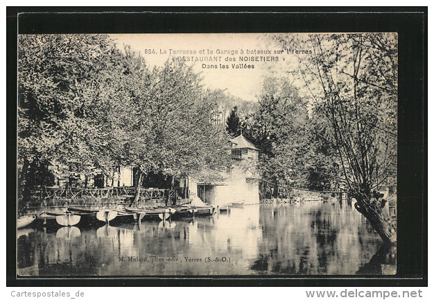 CPA Yerres, La Terrasse Et Le Garage A Bateaux Sur L'Yerres, Restaurant Des Noisetiers, Dans Les Vallees - Yerres