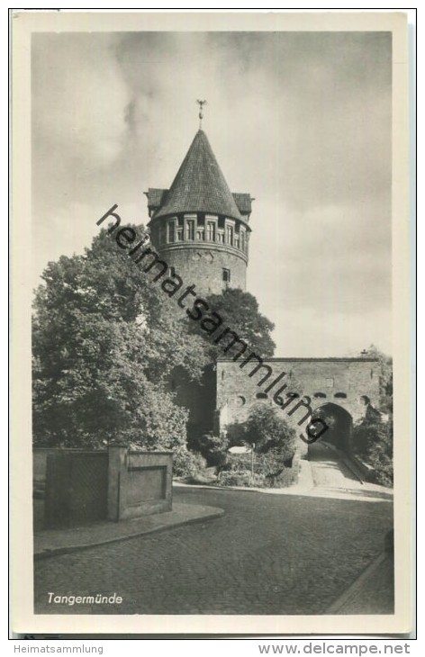 Tangermünde - Burgeingang - Foto-Ansichtskarte 50er Jahre - Verlag Trinks & Co Leipzig - Tangermuende