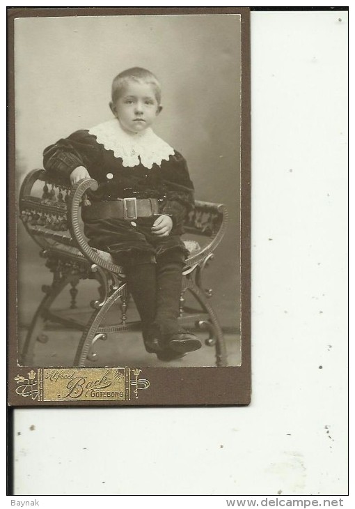 ZW30  --  CABINET  PHOTO,  CDV  --  SWEDEN  --   GOTEBORG  --    BOY  --  PHOTOGR.:  ALFRED BACK  --  10,5 Cm X 6,5 Cm - Alte (vor 1900)