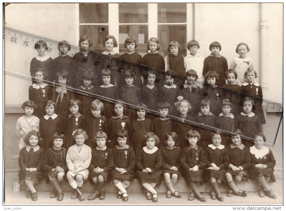 92 - BECON LES BRUYERES  -   PHOTO DE CLASSE  - Ecole - Photo E. CHAPUIS - Other & Unclassified