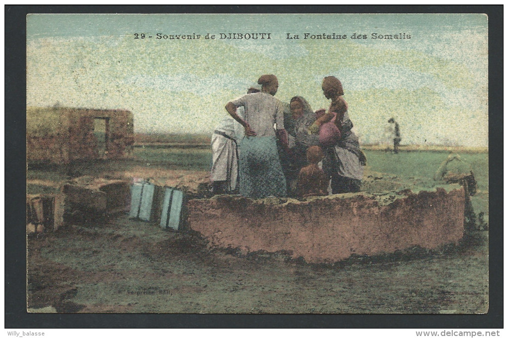 CPA - Afrique - Souvenir De DJIBOUTI - La Fonatine Des Somalis    // - Djibouti