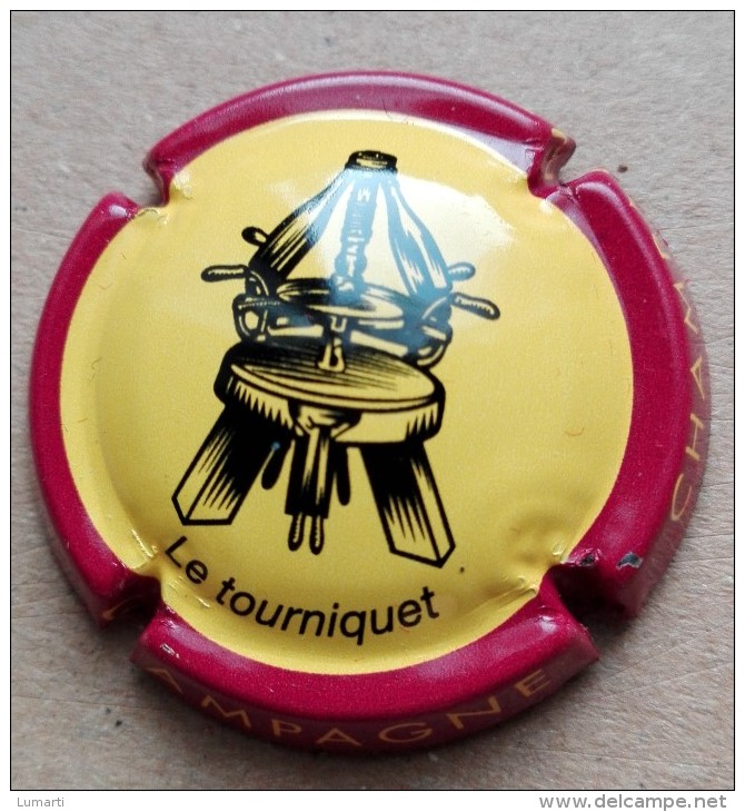 Capsule De Champagne - Champagne Le Tourniquet     - N°727 P -  Jaune Contour Bordeaux - Moet Et Chandon