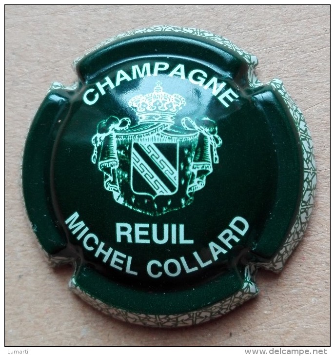 Capsule De Champagne - Collard Michel   - N°4  -  Vert Et Blanc - Moet Et Chandon