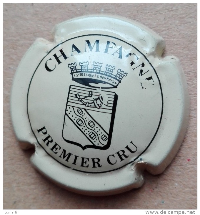 Capsule De Champagne -  Champagne Premier Cru - N°469 - Créme - Moet Et Chandon