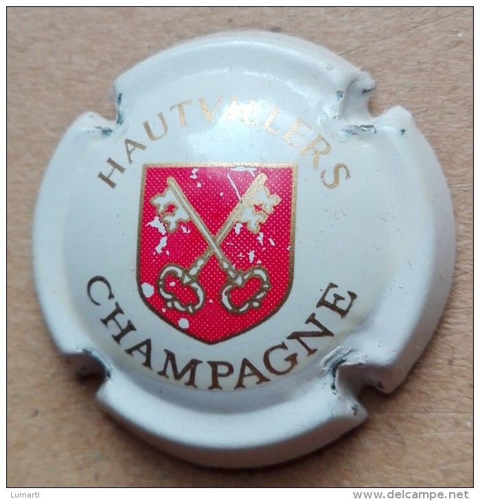 Capsule De Champagne -  Hautvillers - N°1 - Blanc Rouge Et Or - Möt Et Chandon