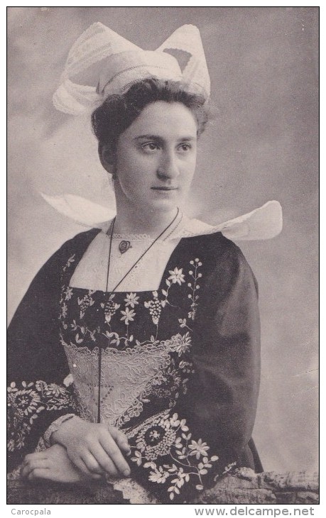 Carte 1905 JEUNE FILLE DE PONT AVEN (étude Des Coiffes De Bretagne ,folklore) - Pont Aven