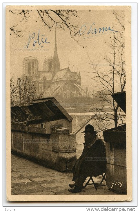 PARIS ... En Flânant - L´Ancêtre Des Bouquinistes - The Oldest Book Dealer - Sépia Non écrite - 2 Scans - La Seine Et Ses Bords