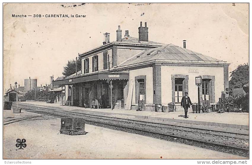 Carantan    50   Intérieur De La Gare - Carentan