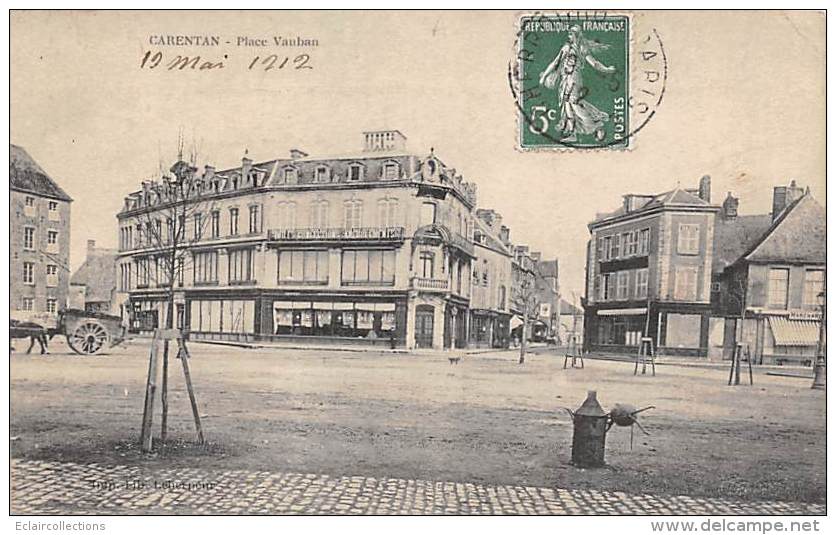 Carantan    50    Place  Vauban - Carentan