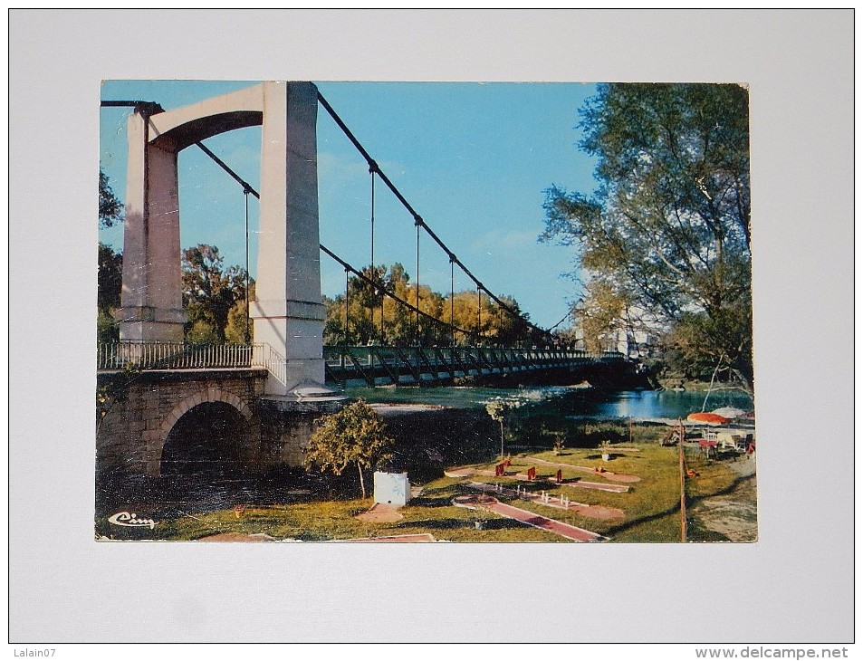 Carte Postale Ancienne : RISCLE : Golf Miniature Et Le Pont - Riscle