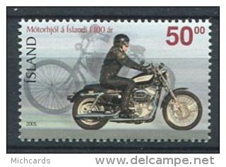 153 ISLANDE 2005 - Moto (Yvert 1037) Neuf ** (MNH) Sans Trace De Charniere - Unused Stamps