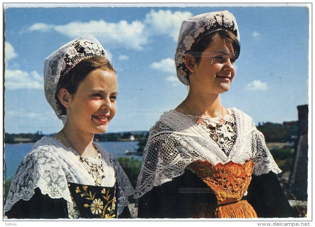 Bretagne En Cou&#8203;leurs - Golfe Du Morbihan Jeunes Filles En Costume De L´île Aux Moines - écrite Non Timbrée 2 Scan - Ile Aux Moines