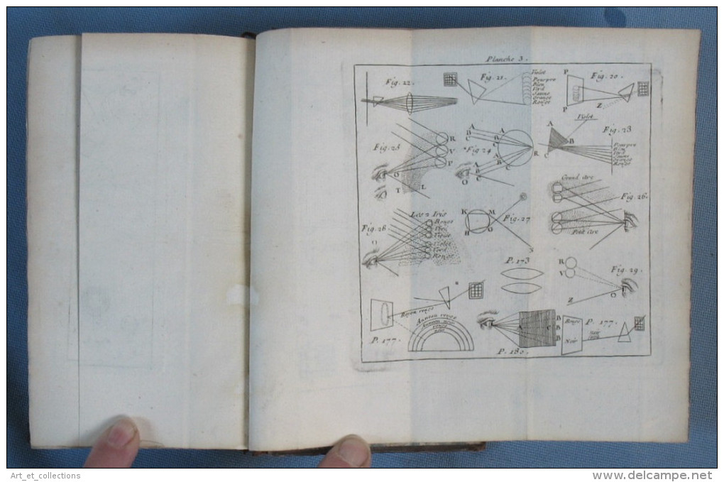 &OElig;uvres de M. de Voltaire / 2è édition de 1757 / tome VIII / Planches Dépliantes