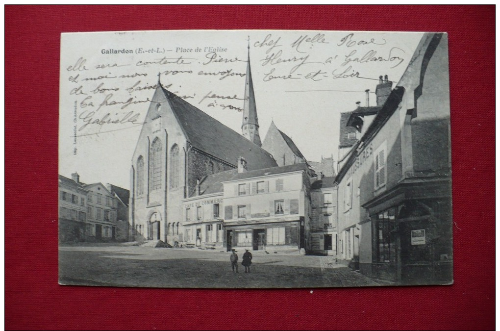 Cpa.r - Gallardon (28) - Place De L'église - Café Du Commerce - Magasin Chaussures - éditions Laussedat - Autres & Non Classés