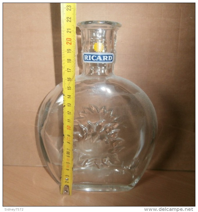 Carafe RICARD _ Haut. 22cm _ Poids 916 G _ 1 Litre - Carafes