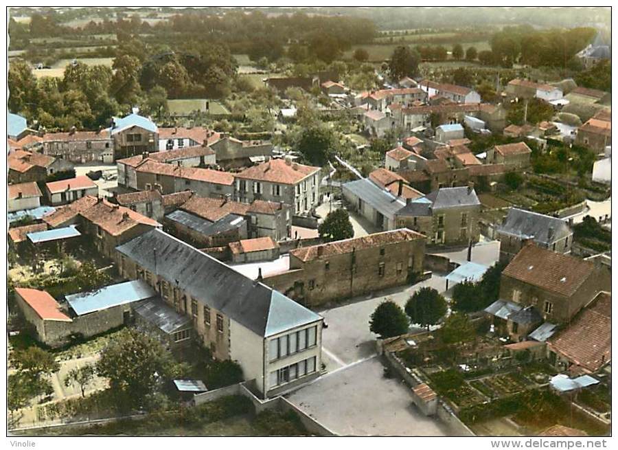 Réf : T 15 - 2547 :  VUE AERIENNE DE LES LUCS SUR BOULOGNE - Les Lucs Sur Boulogne