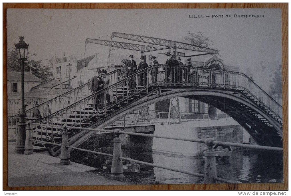 59 : Lille - Pont Du Ramponeau - Animée : Belle Animation - Type Précurseur - (n°4946) - Lille