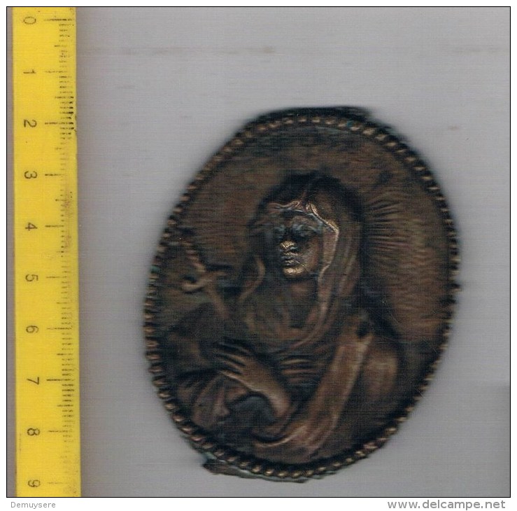 M R ( 2 Scans ) Madonna - Cuivre - Copper - Koper - Religion & Esotérisme