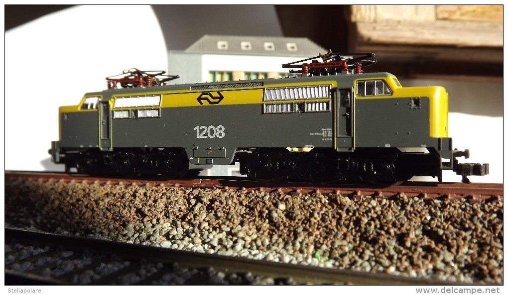 SCALA N ECHELLE - LOCO ELETTRICA MINITRIX 12826 - ELLOK 1208 NS -. N SPUR - Locomotive