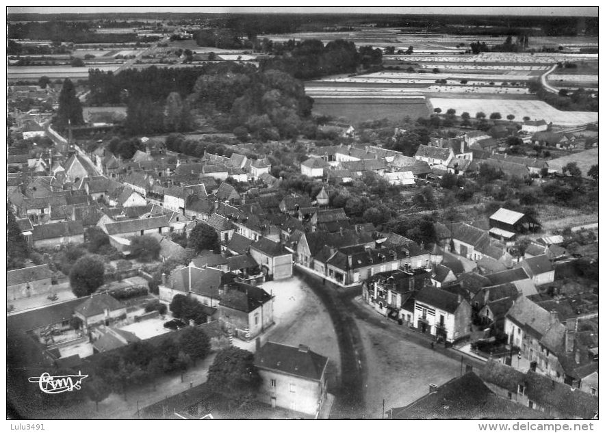 CPSM - SAVIGNE-sur-LATHAN (37) - Vue Aérienne Sur Le Bourg En 1960 - Autres & Non Classés