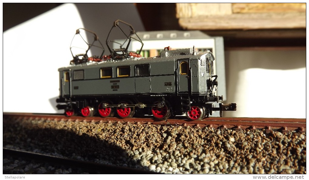 SCALA N ECHELLE - MINITRIX 2912 LOCO ELETTRICA DRG E 36 02 - N SPUR - Locomotieven