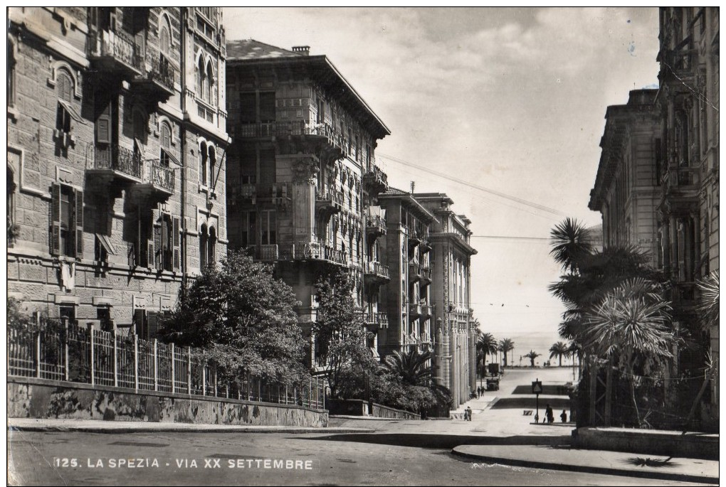 La Spezia : Via XX Settembre - La Spezia