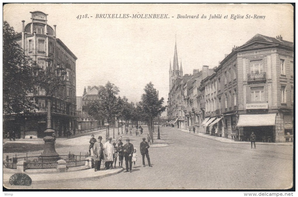 Molenbeek : Bd Du Jublié Et Eglise St Rémy  - Mooie Animatie - Molenbeek-St-Jean - St-Jans-Molenbeek